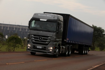 Mercedes-Benz Actros 2546