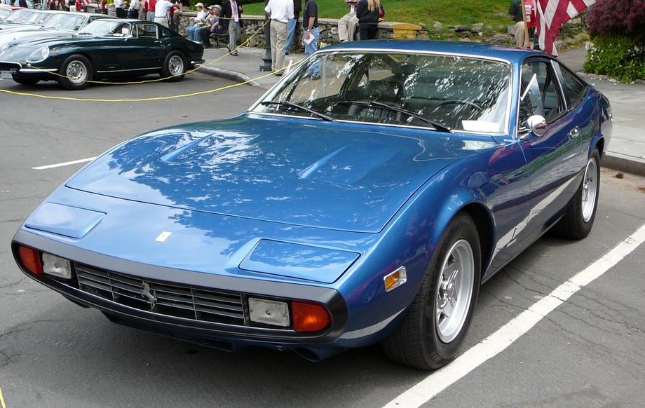 Ferrari 365 GTC4