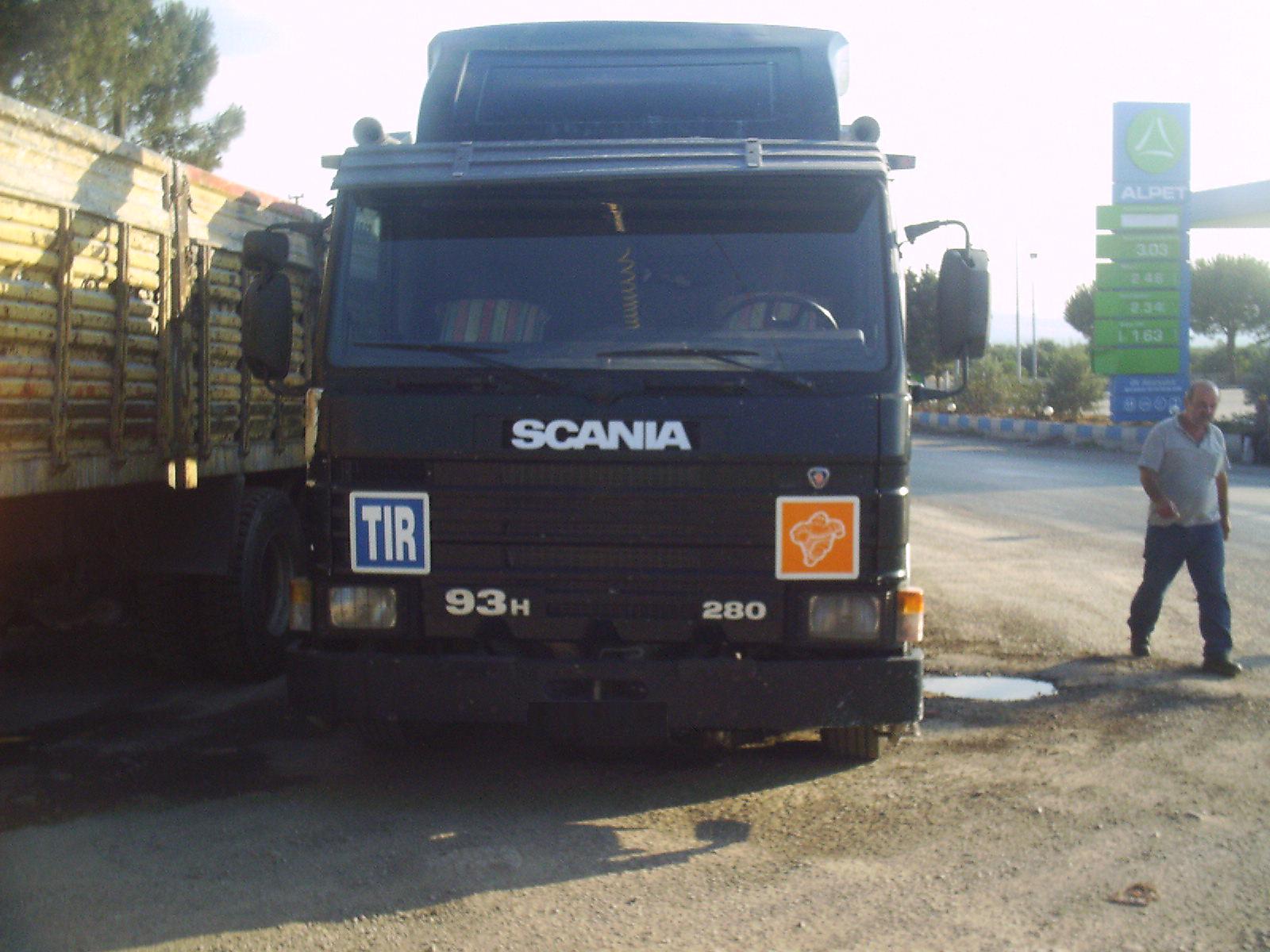 Scania 93H