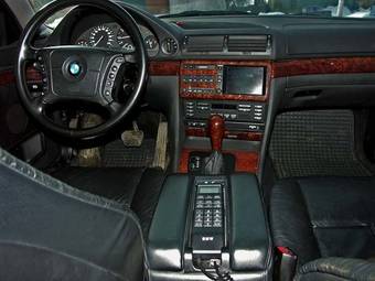 BMW 728i