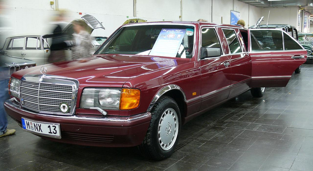 Mercedes-Benz 500 SEL Limo