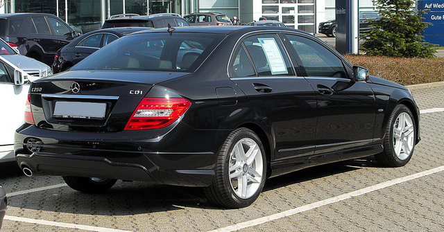 Mercedes-Benz C 250 CGi Avantgarde BlueEfficency