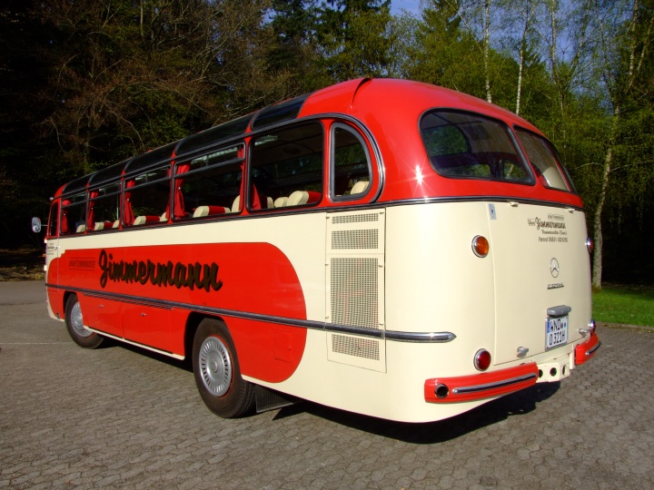 Mercedes-Benz O-321 HL