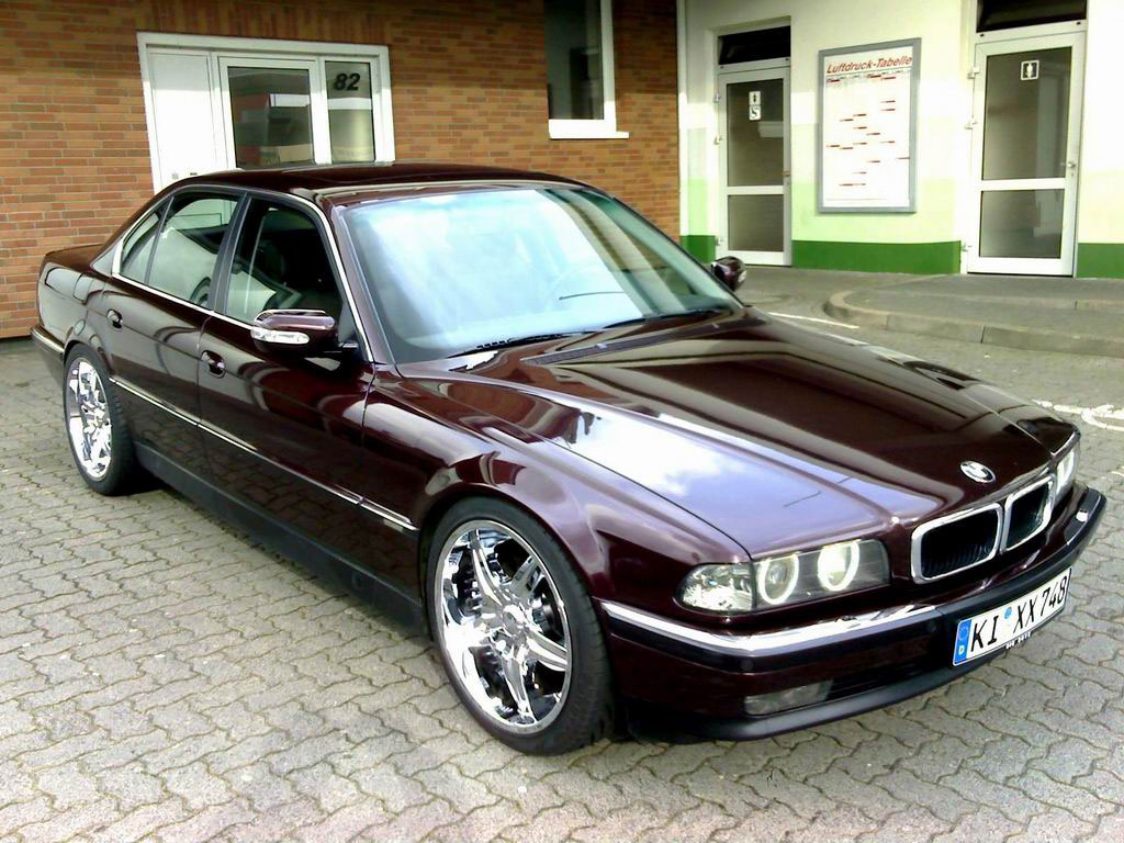 BMW 740iA