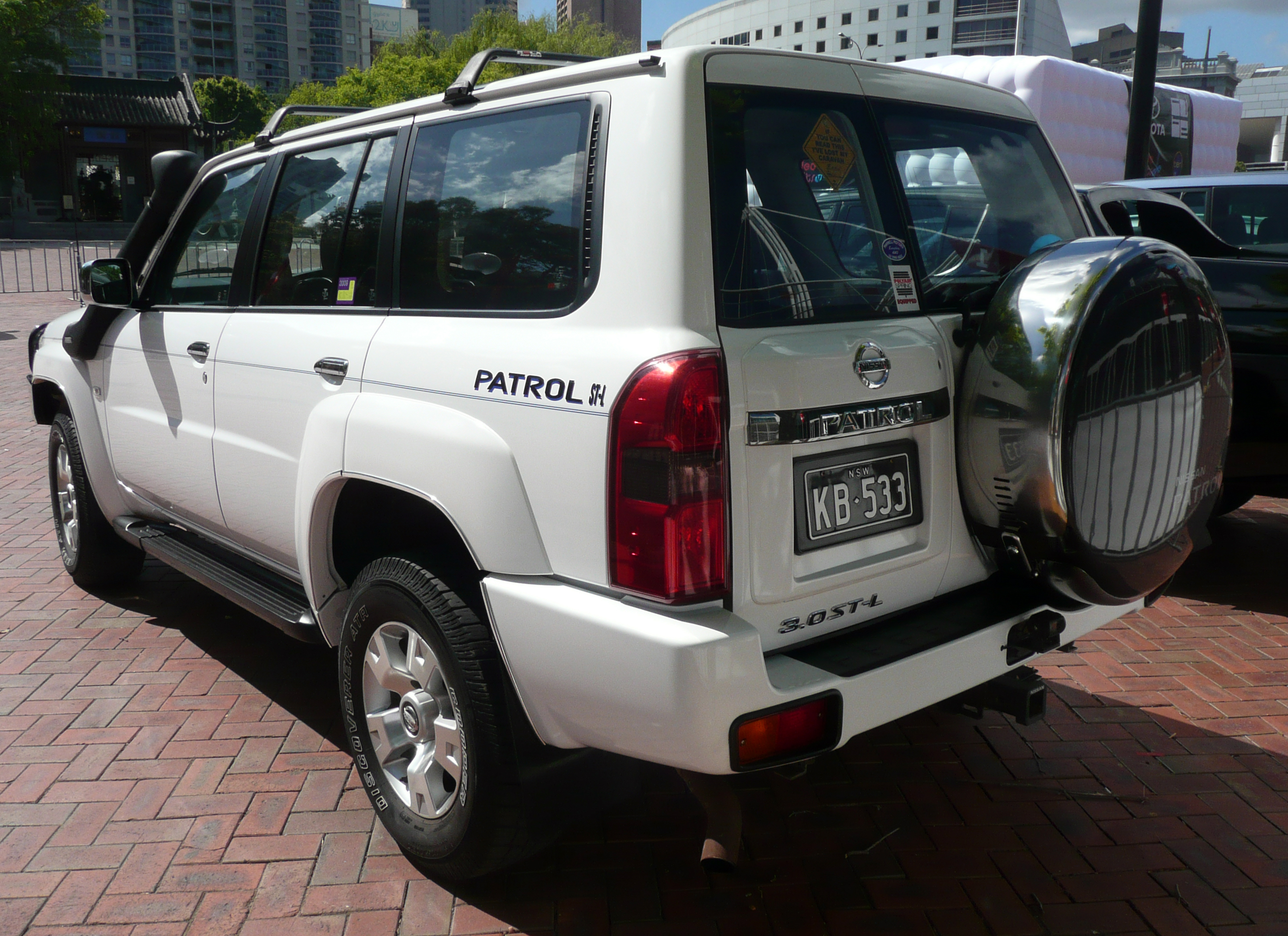 Nissan Patrol ST