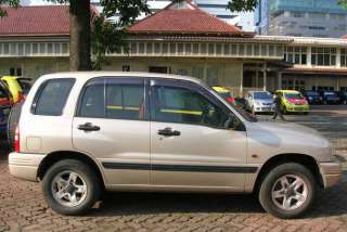 Suzuki Escudo 16