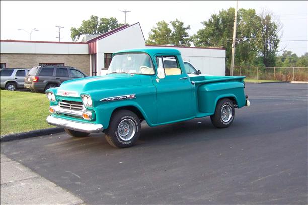 Chevrolet Apache 35