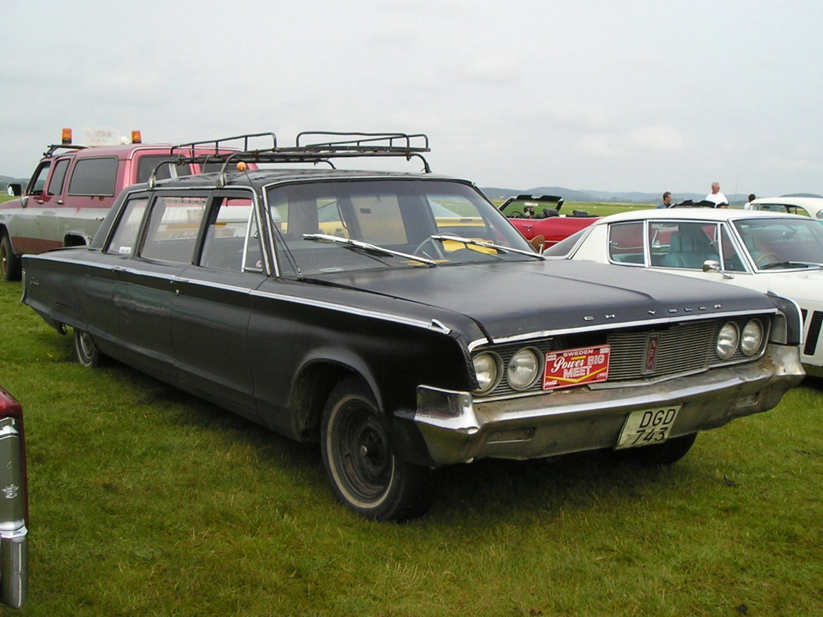 Chrysler Newport lwb limousine