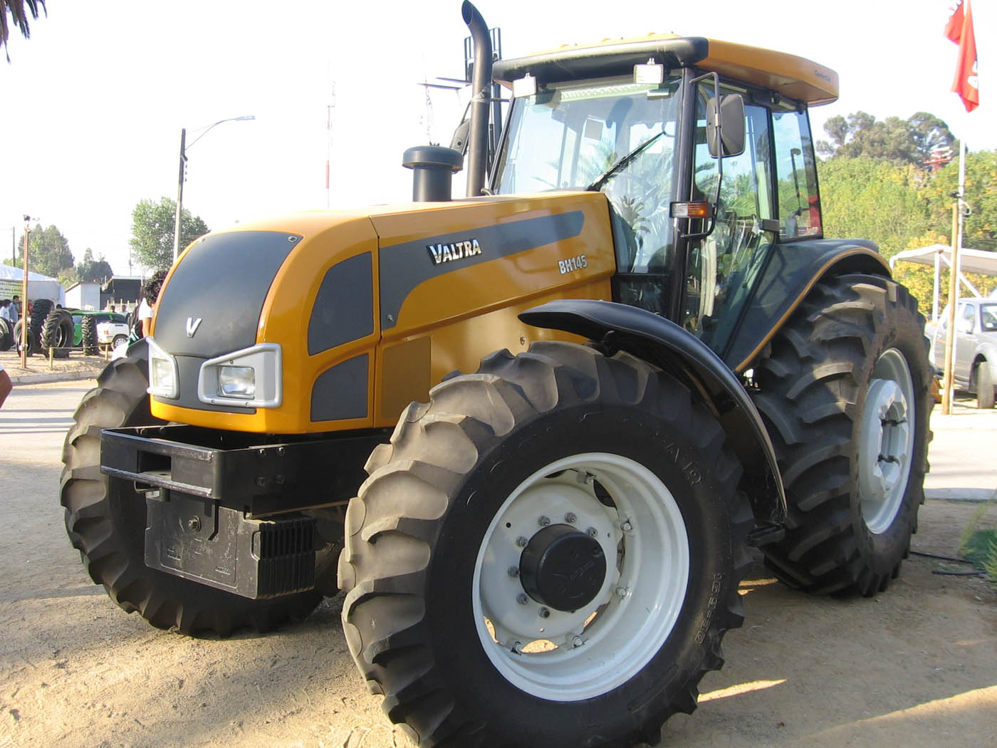 Valtra BH 145