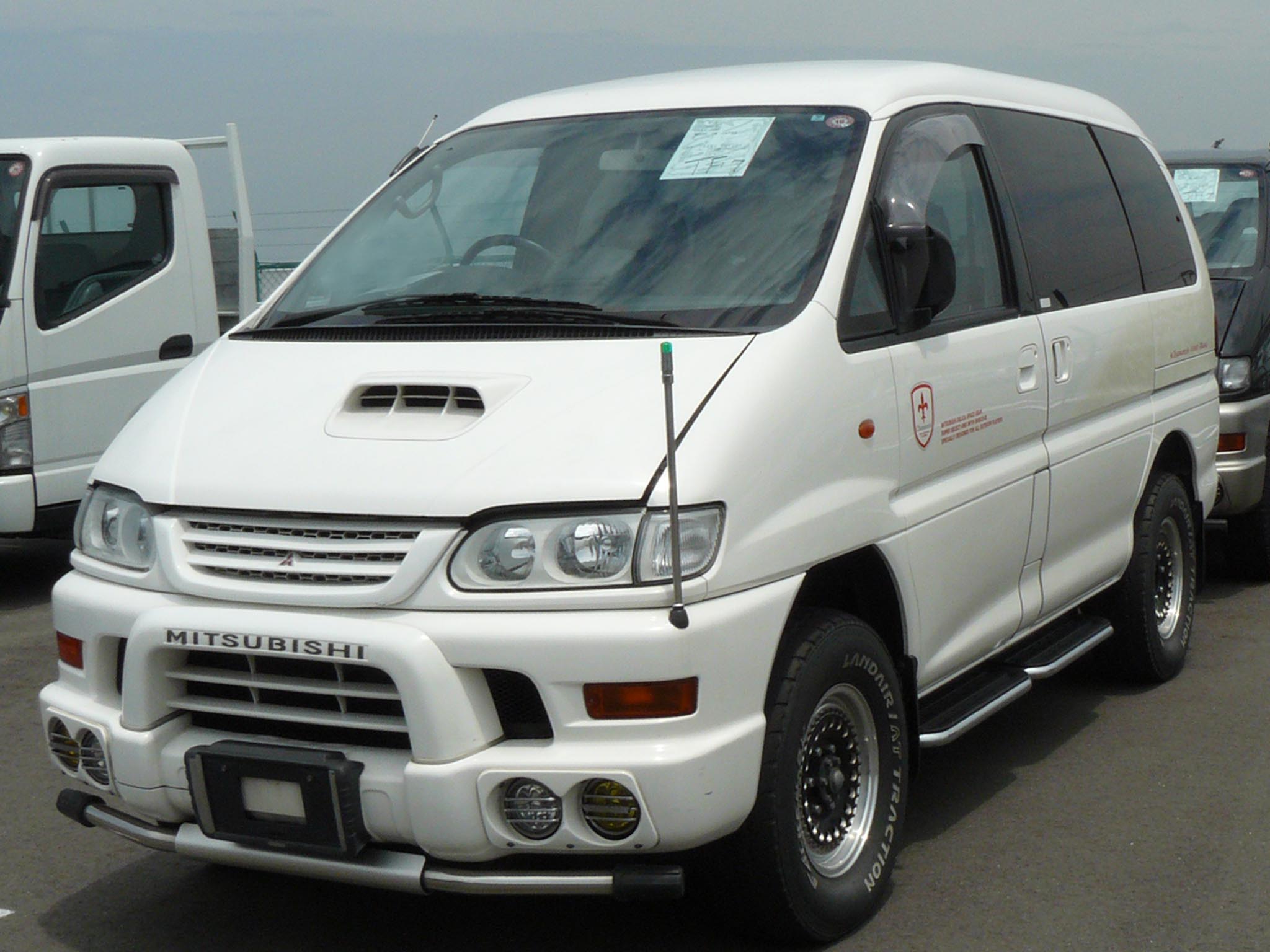 Mitsubishi Delica Space Gear