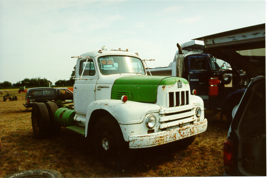 International Harvester R-190