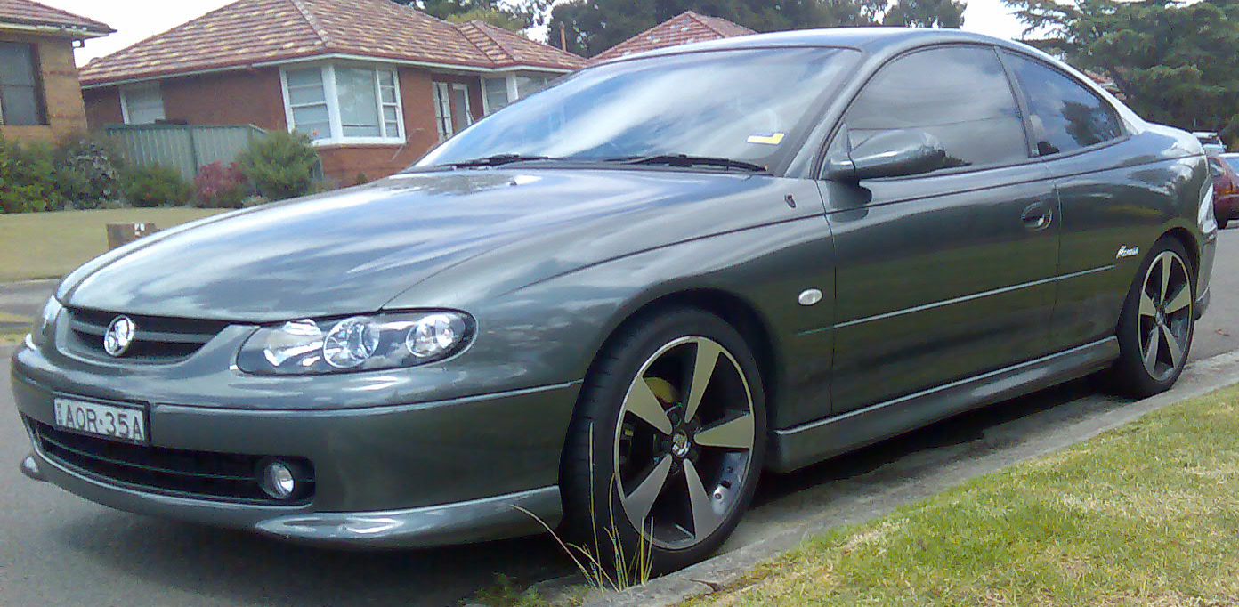 Holden Monaro CV8R