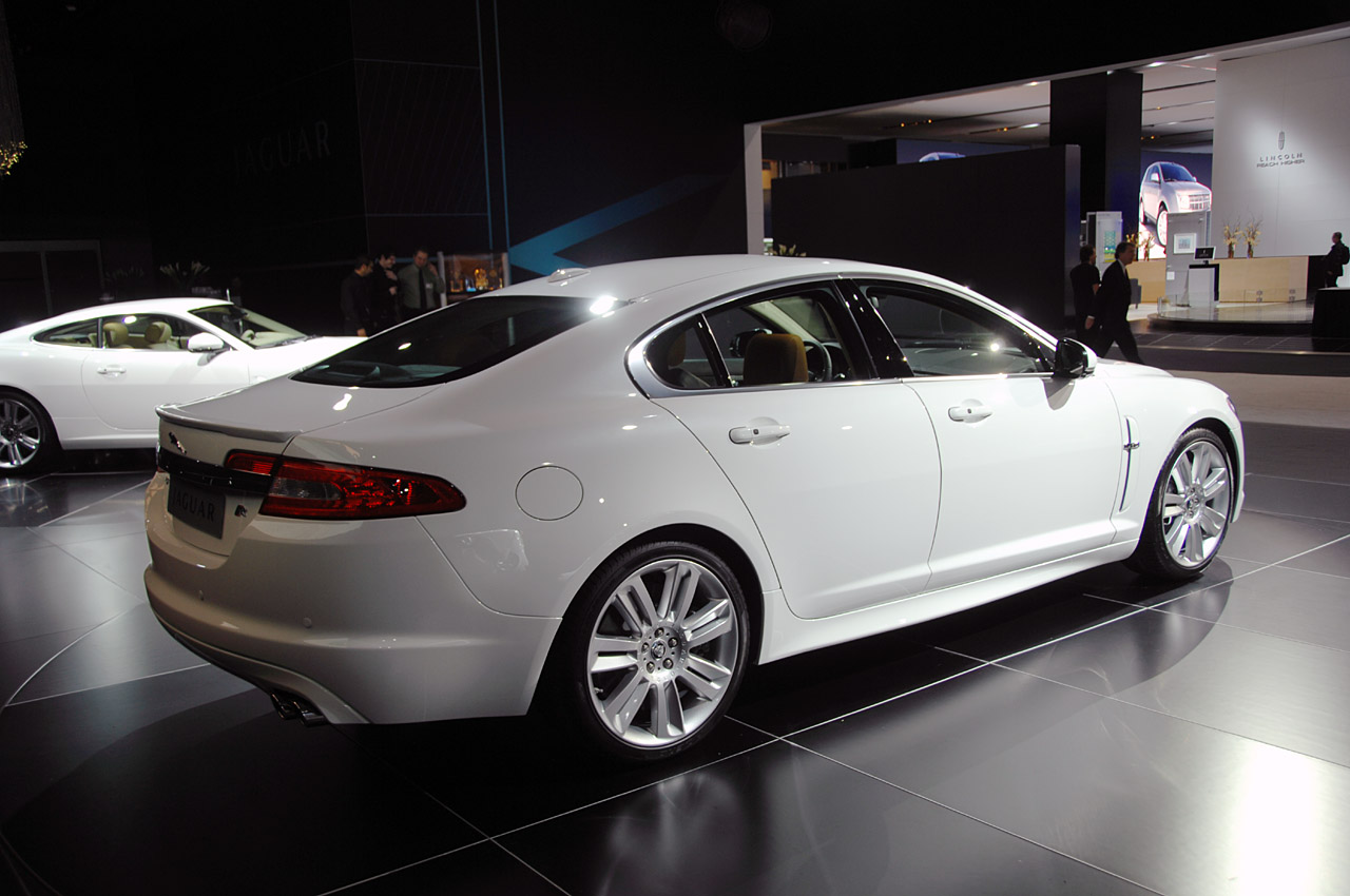 Jaguar XF-R