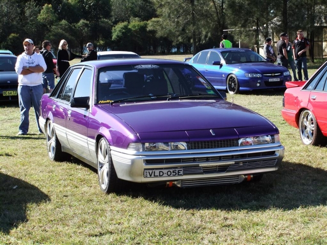 Holden Calais VL