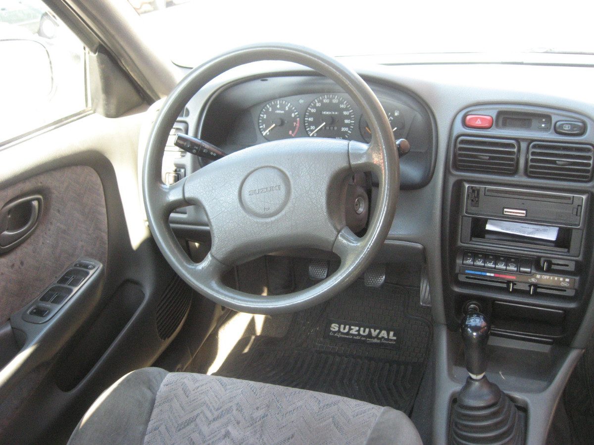 Suzuki Baleno GLX 16 Suzuki Baleno GLX 16