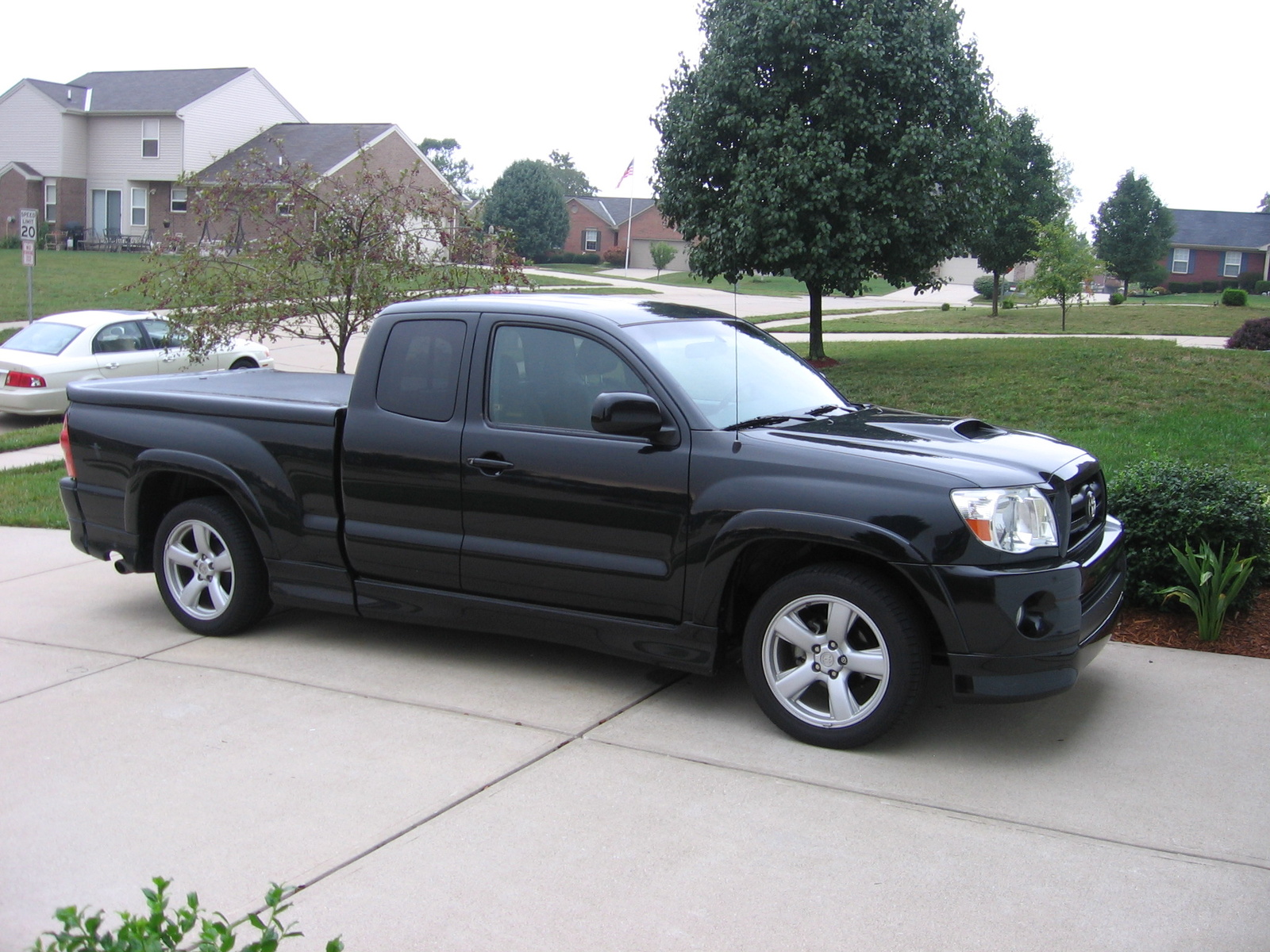 Toyota Tacoma Limited V6 Picture 13 Reviews News Specs Buy Car