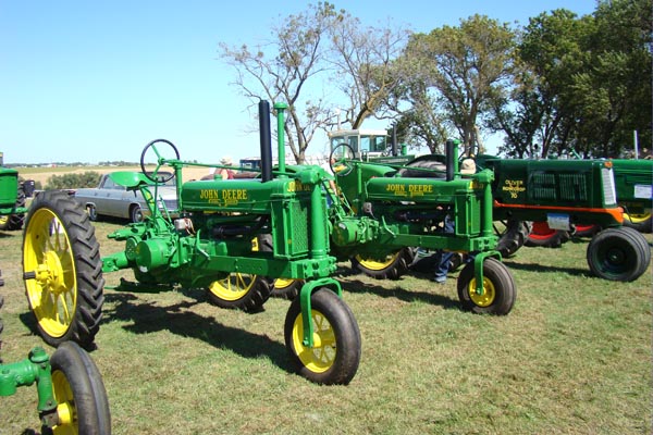 John Deere Model HN