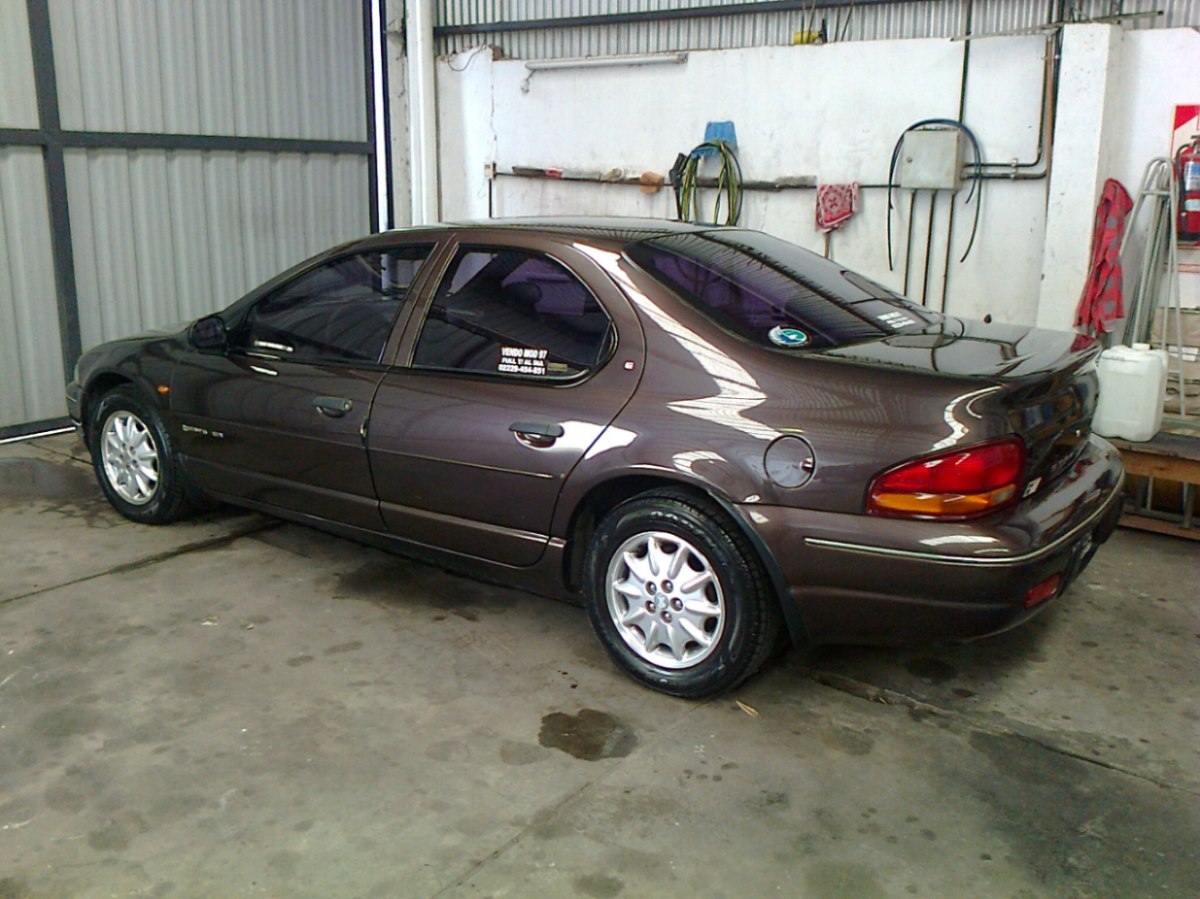 Chrysler Stratus 1996 цвета кузова