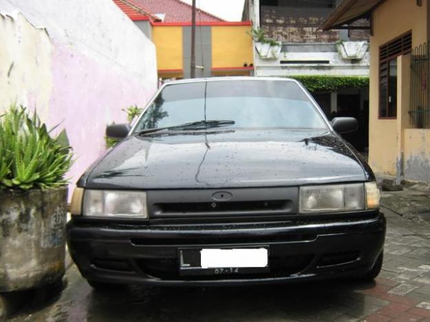 Ford Laser GL 13