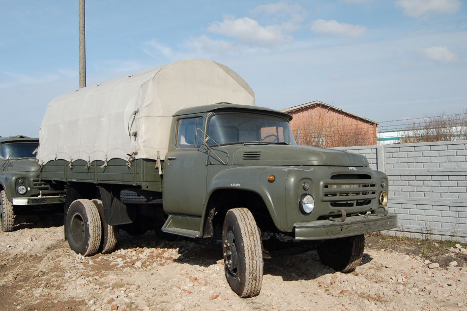 ZIL 130