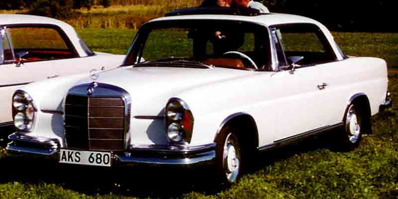 Mercedes-Benz 220 SE B