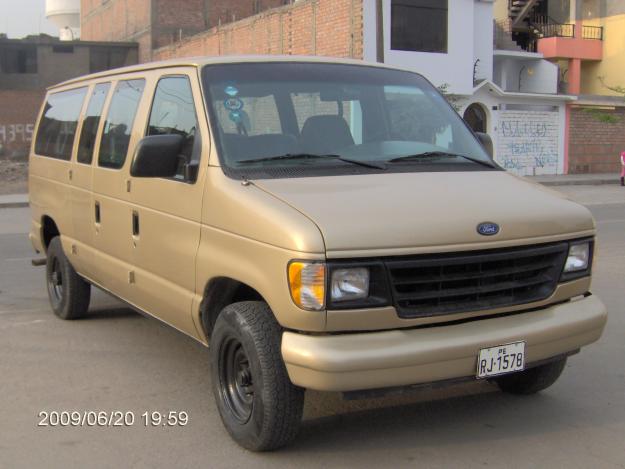 Ford Econoline Club Wagon