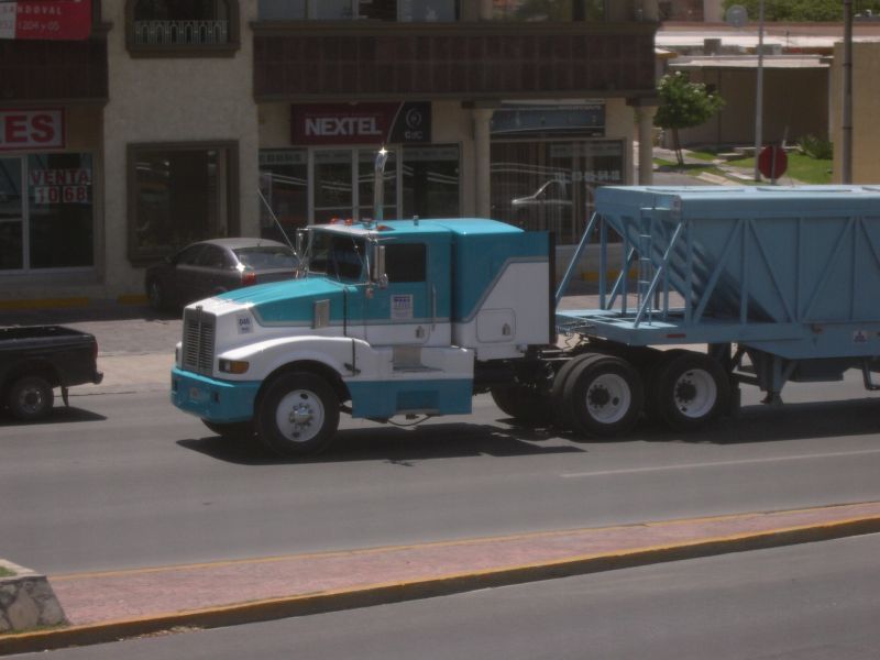 Road King Tractocamion