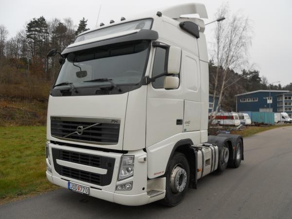 Volvo FH440 6X2