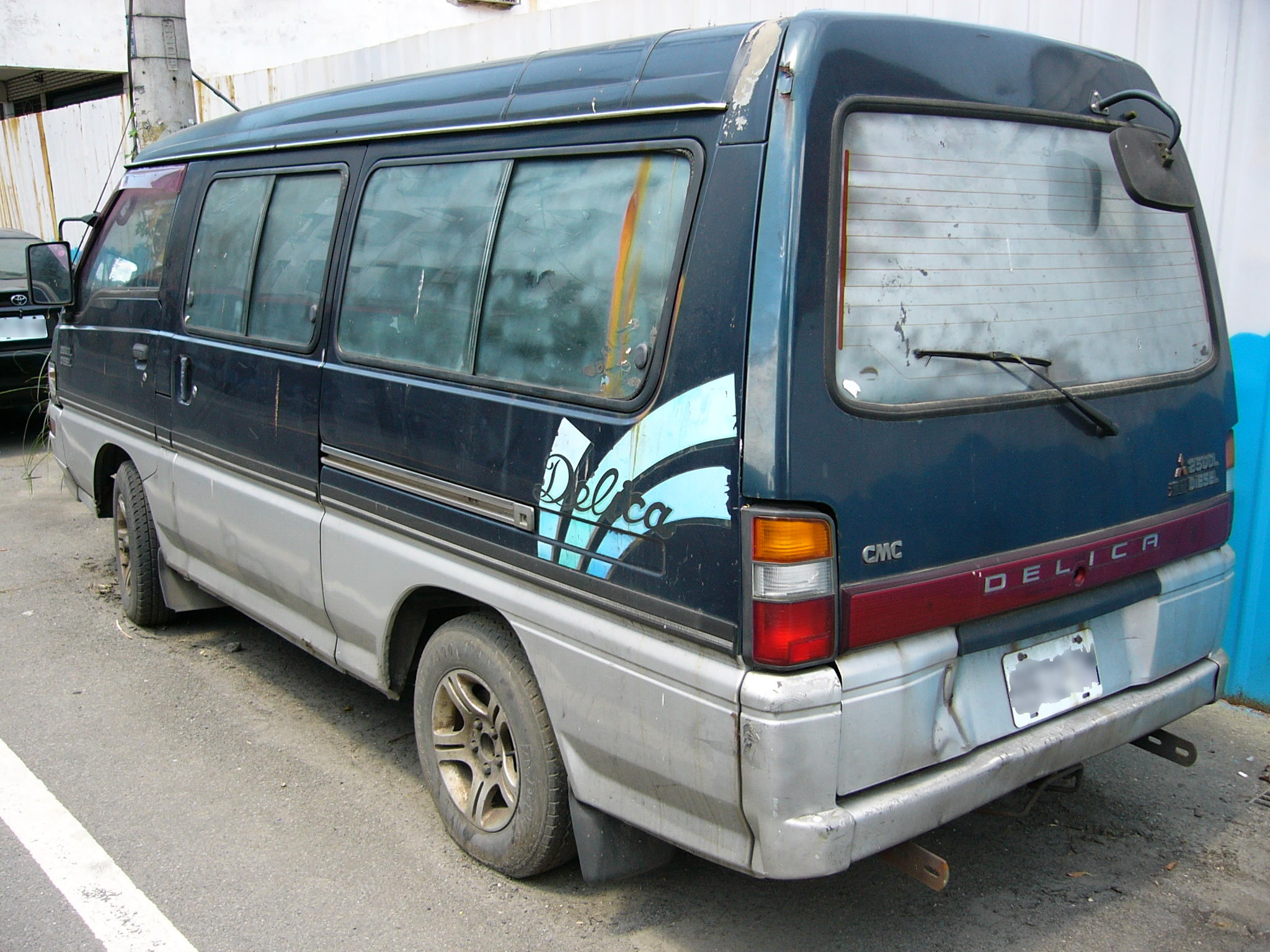 Mitsubishi Delica 2500L Diesel