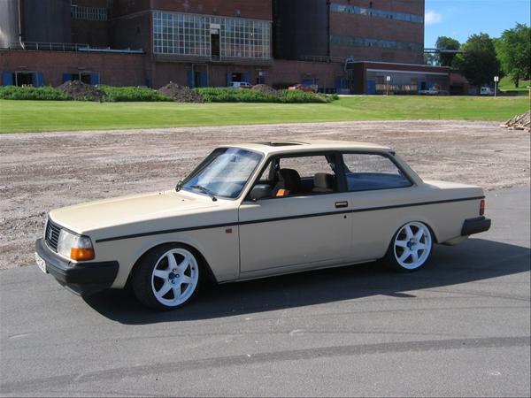 Volvo 242:picture # 12 , reviews, news, specs, buy car