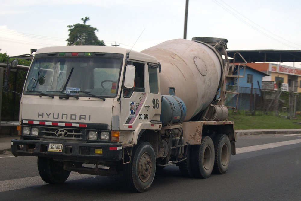 Hyundai 18 ton Truck