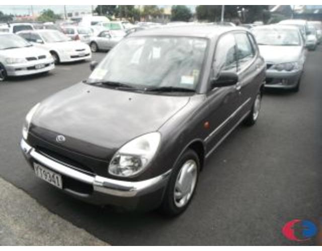 Daihatsu Sirion LX