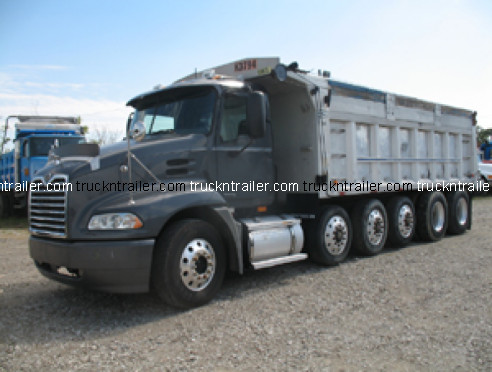 Mack CXN613 Vision