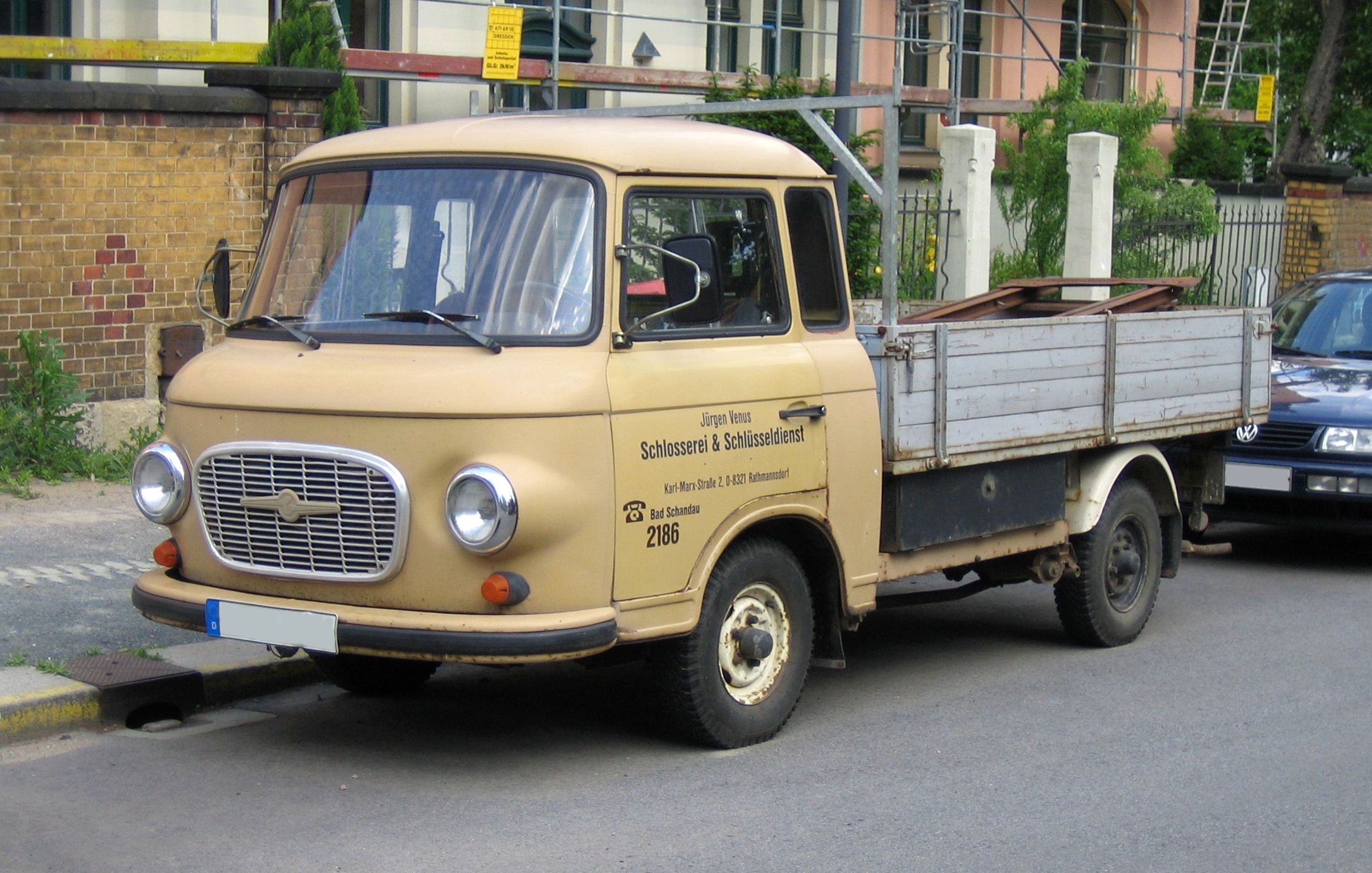 Barkas B-1000