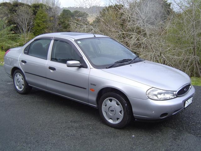 Ford Mondeo Sedan GLX