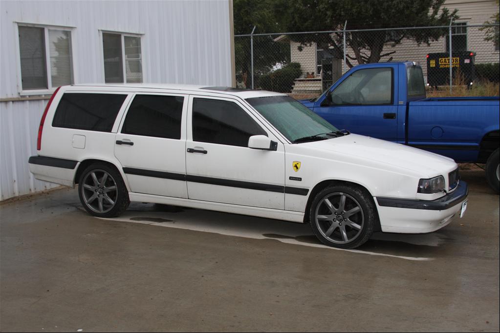 Volvo 850 wagon