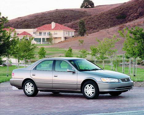 Toyota Camry 20