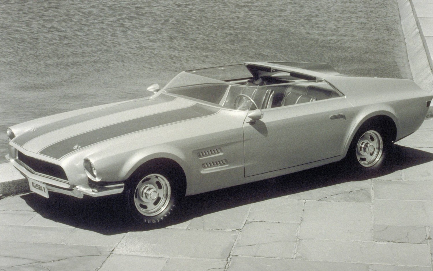 Ford Mustang II concept car-prototype