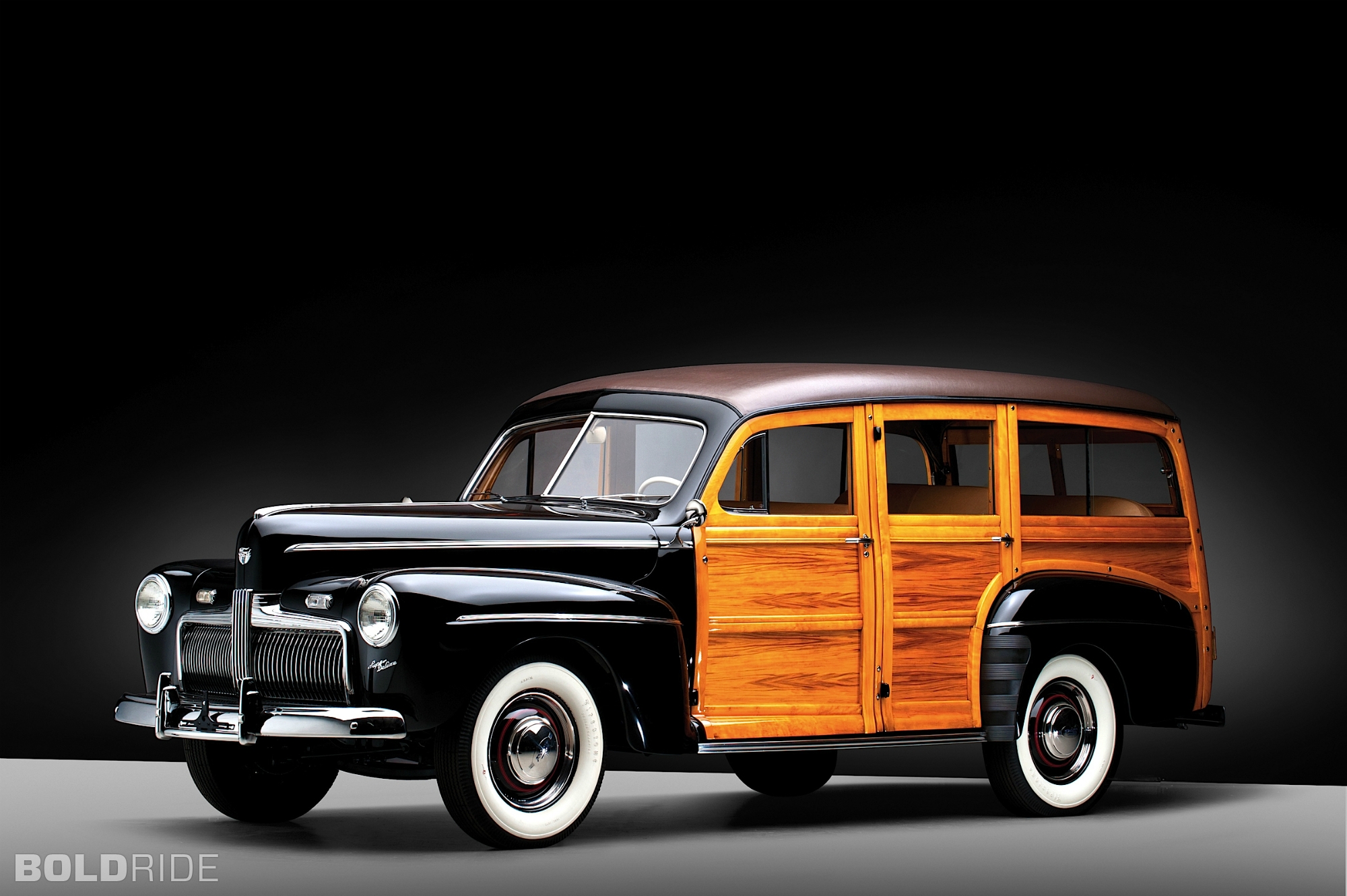 Ford Super Deluxe woodie