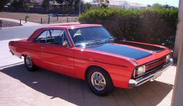 Chrysler VG Valiant