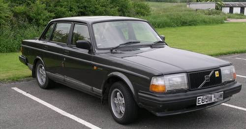 Volvo 240 GLT