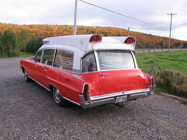 Pontiac Bonneville-Superior Ambulance