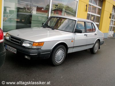 Saab 900 i 16v