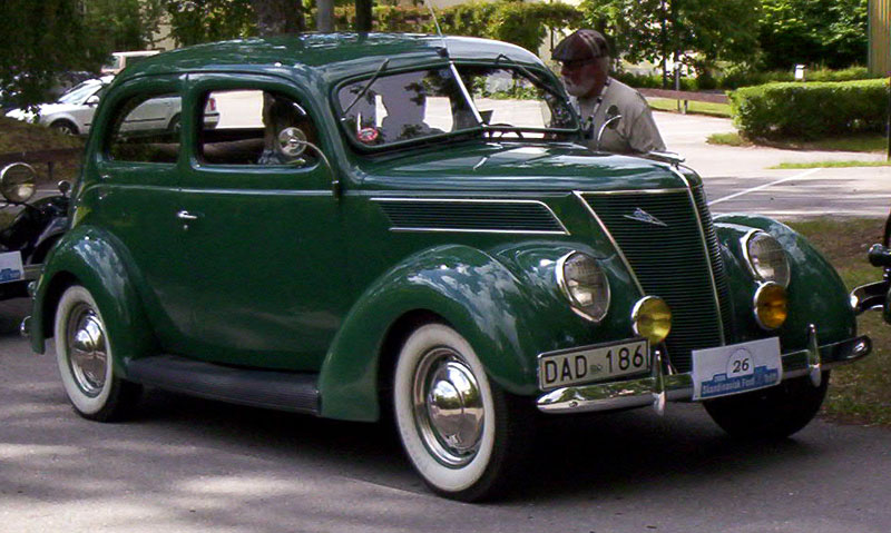 Ford Model 74 tudor