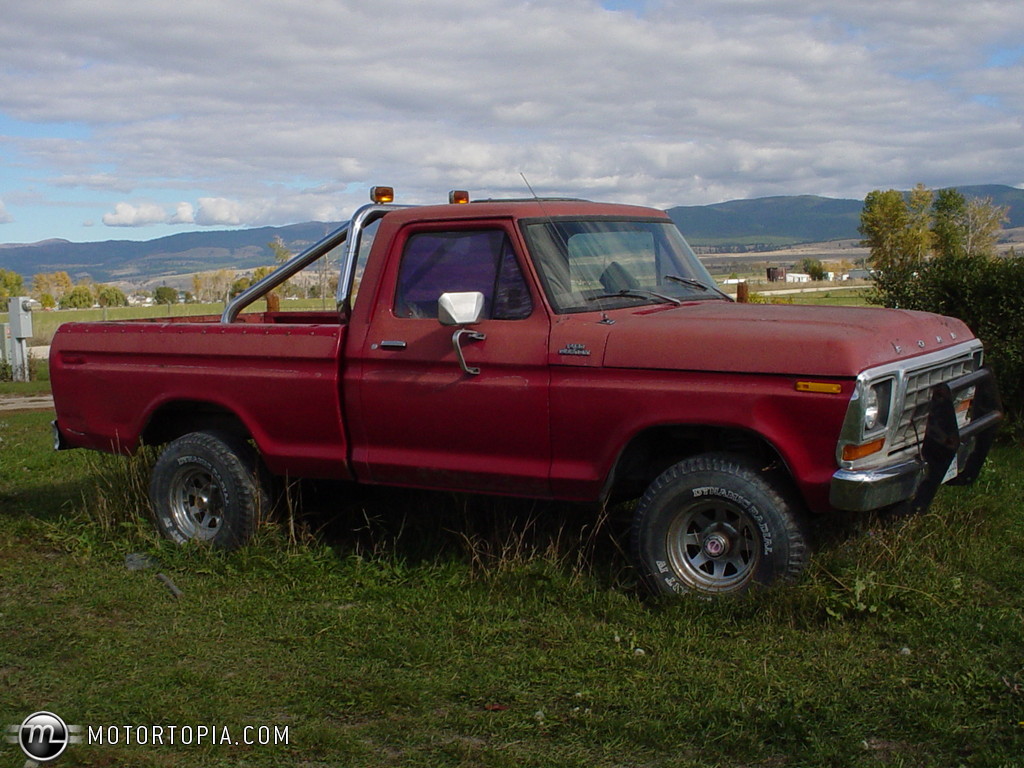 Ford F-150 Custom