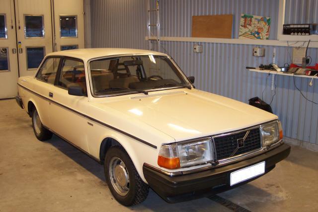 Volvo 242 DL