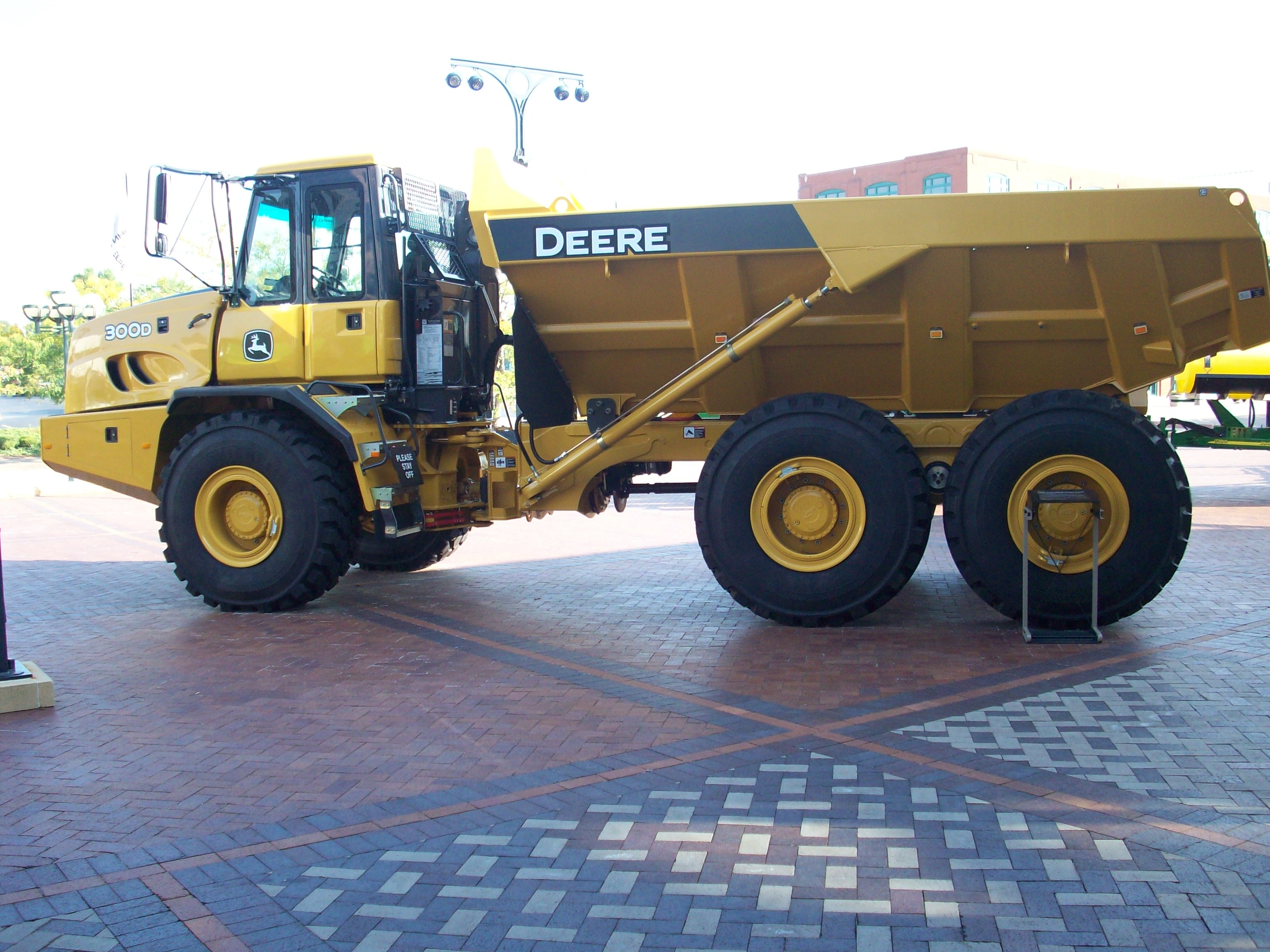 John Deere 300D