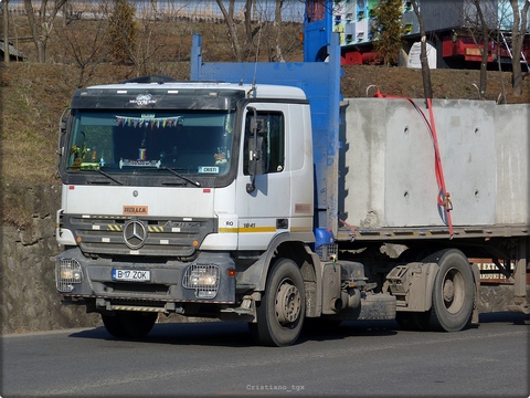 Mercedes-Benz Actros MP2 1841