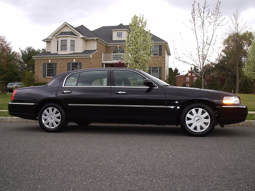 Lincoln Town Car Signature L