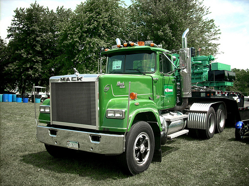 Mack RW713